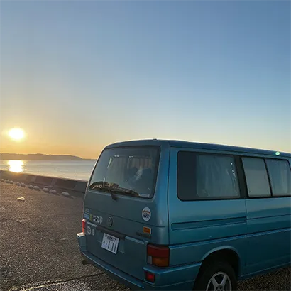 車（ドライブ）の画像